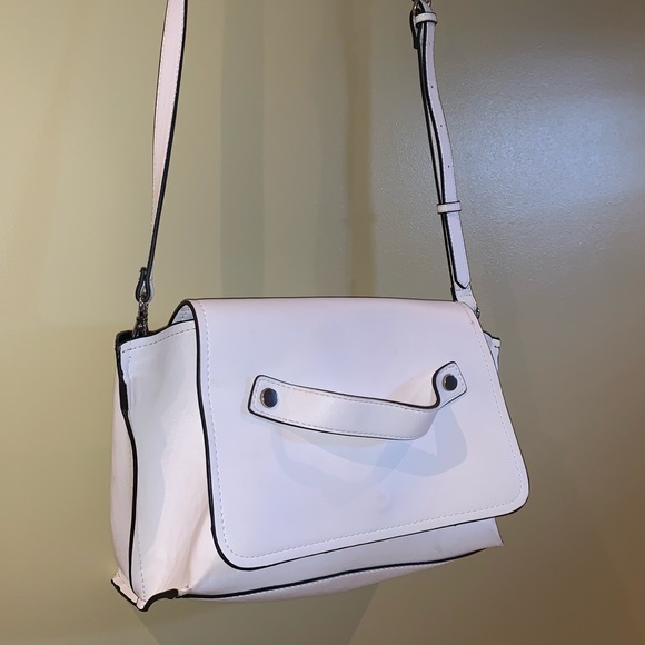 Zara Sling Bag - Picture 3 of 7